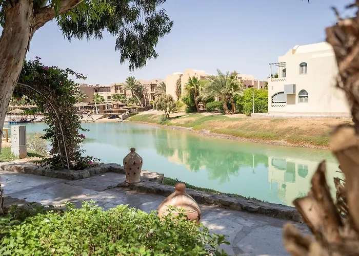 The Downtown Oasis I Nesty Hospitality Apartment